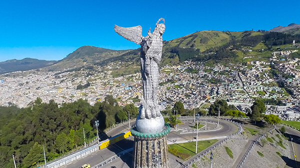 Quito El Panecillo